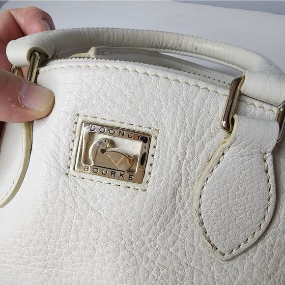 Dooney & Bouke Pebbled Leather Off White Med-Large Dome Satchel - Picture 3 of 8